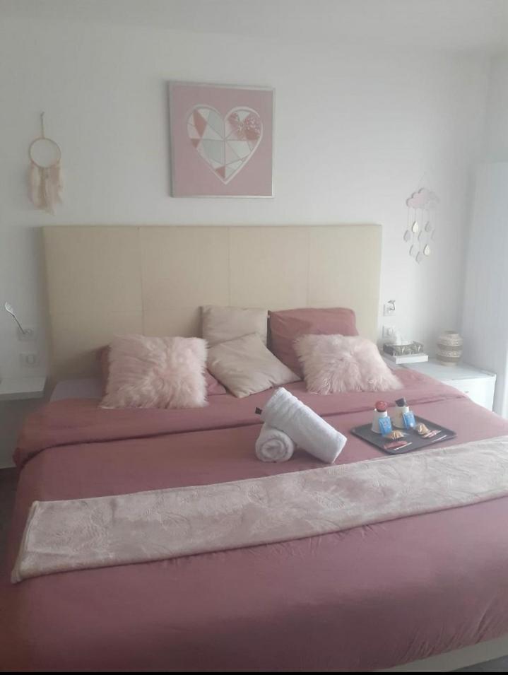 Love Room Seduction Tremblay-en-France Екстериор снимка